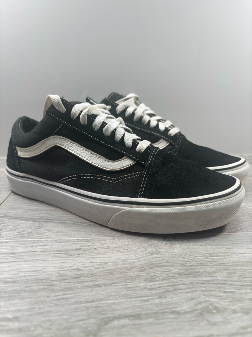 Vans Old Skool Black White Unisex
Sneakers Women 9 Men 7.5 Low
Top Skate